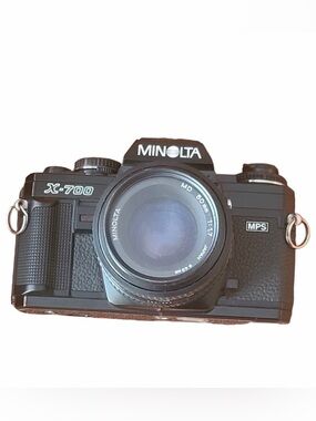 Minolta x-700 camera